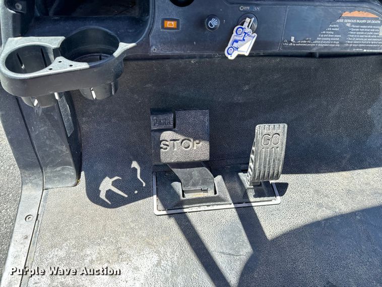 image for item DX0465 2011 Club Car Precedent golf cart