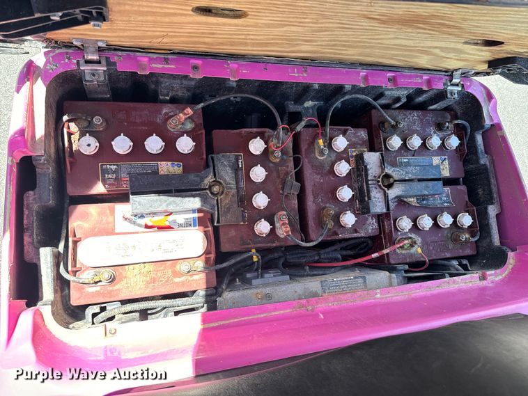 image for item DX0465 2011 Club Car Precedent golf cart