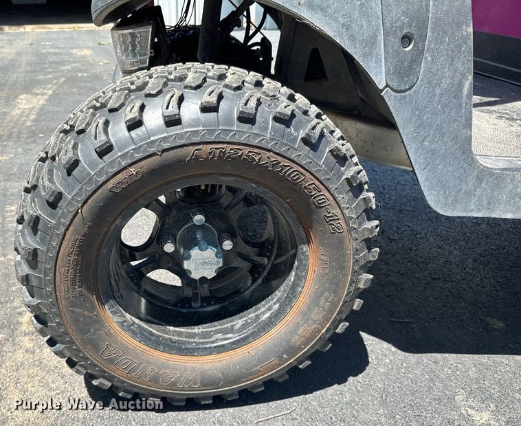 image for item DX0465 2011 Club Car Precedent golf cart