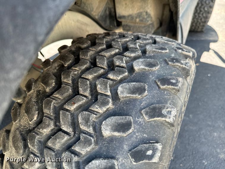 image for item DX0465 2011 Club Car Precedent golf cart