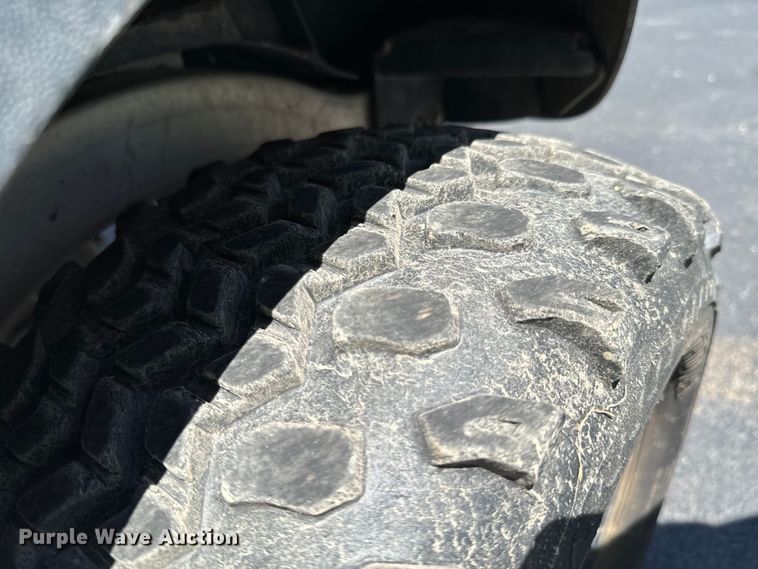 image for item DX0465 2011 Club Car Precedent golf cart