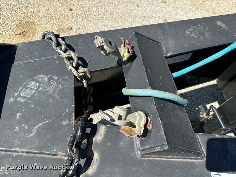 image for item DX0470 2013 Dressen Custom 830GS-36 equipment trailer