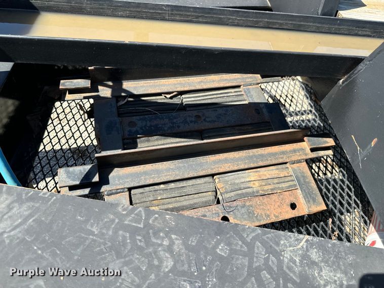 image for item DX0470 2013 Dressen Custom 830GS-36 equipment trailer