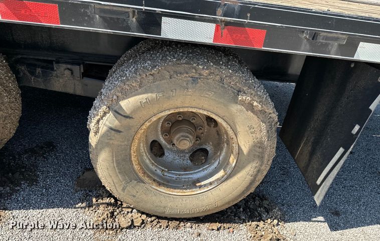 image for item DX0470 2013 Dressen Custom 830GS-36 equipment trailer