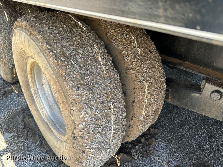 image for item DX0470 2013 Dressen Custom 830GS-36 equipment trailer