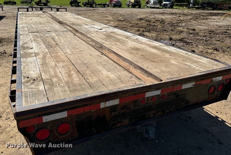 image for item DX0472 Load Max equipment trailer