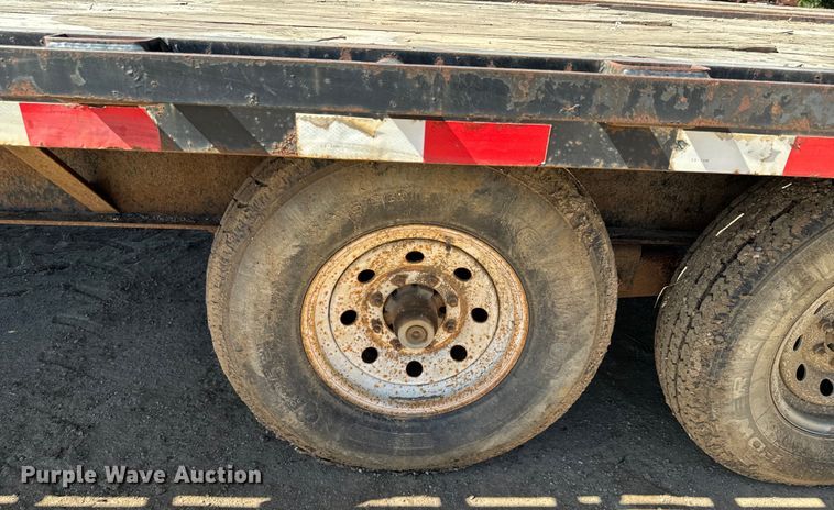 image for item DX0472 Load Max equipment trailer