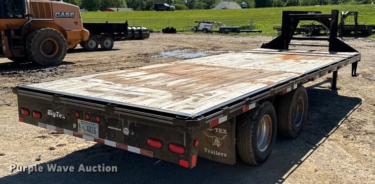 image for item DX0473 2010 Big Tex 22GN-22 equipment trailer