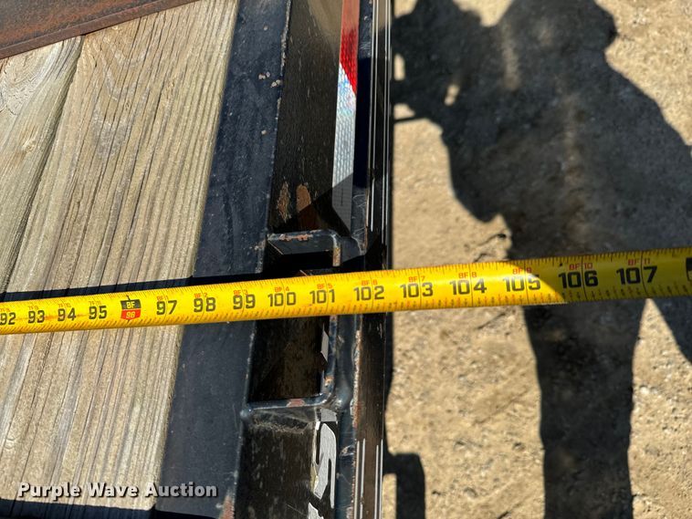 image for item DX0473 2010 Big Tex 22GN-22 equipment trailer