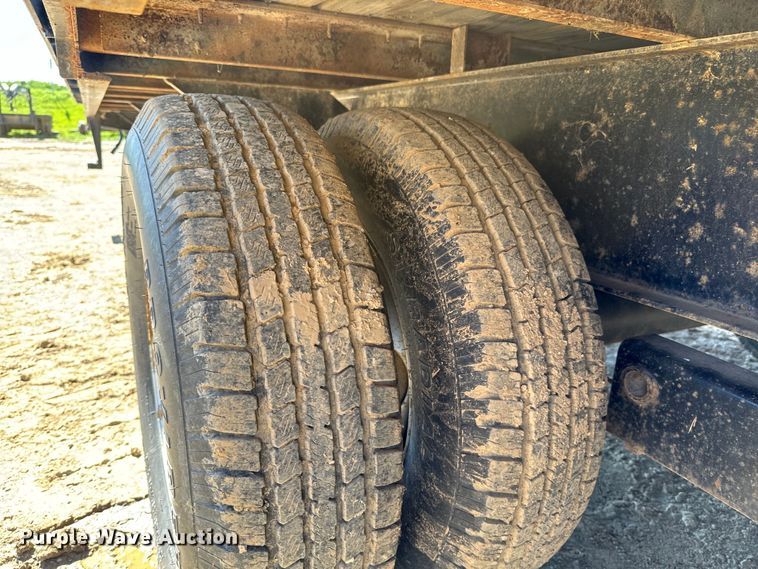 image for item DX0473 2010 Big Tex 22GN-22 equipment trailer