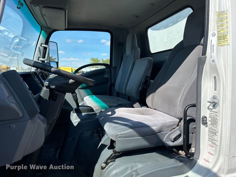 image for item EG1372 2016 Isuzu NPR box truck