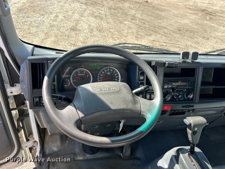 image for item EG1372 2016 Isuzu NPR box truck