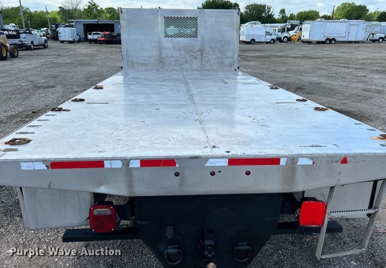 image for item EG1524 2011 Ford F650 Super Duty flatbed truck