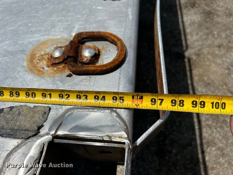 image for item EG1524 2011 Ford F650 Super Duty flatbed truck