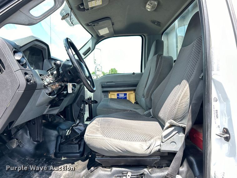 image for item EG1524 2011 Ford F650 Super Duty flatbed truck