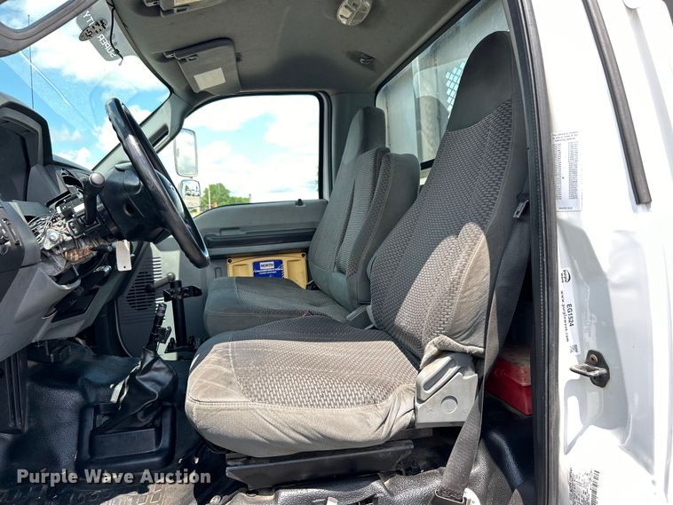 image for item EG1524 2011 Ford F650 Super Duty flatbed truck