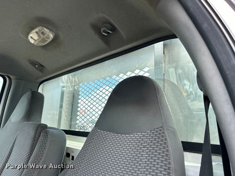 image for item EG1524 2011 Ford F650 Super Duty flatbed truck