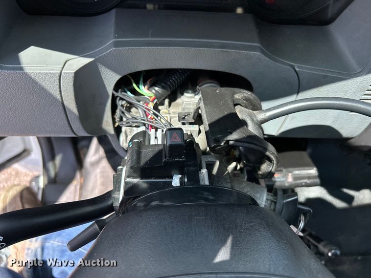 image for item EG1524 2011 Ford F650 Super Duty flatbed truck