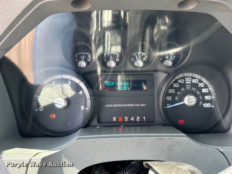 image for item EG1524 2011 Ford F650 Super Duty flatbed truck