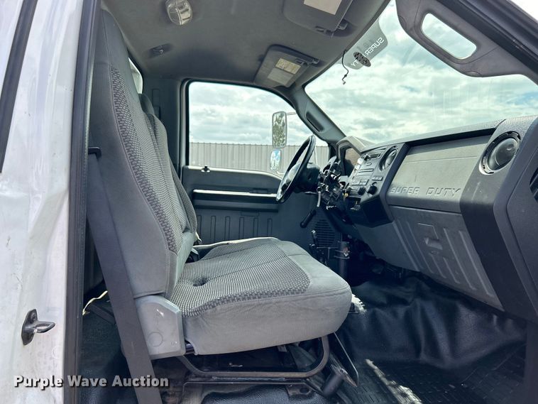 image for item EG1524 2011 Ford F650 Super Duty flatbed truck