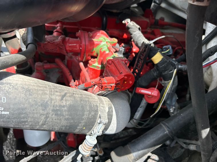 image for item EG1524 2011 Ford F650 Super Duty flatbed truck