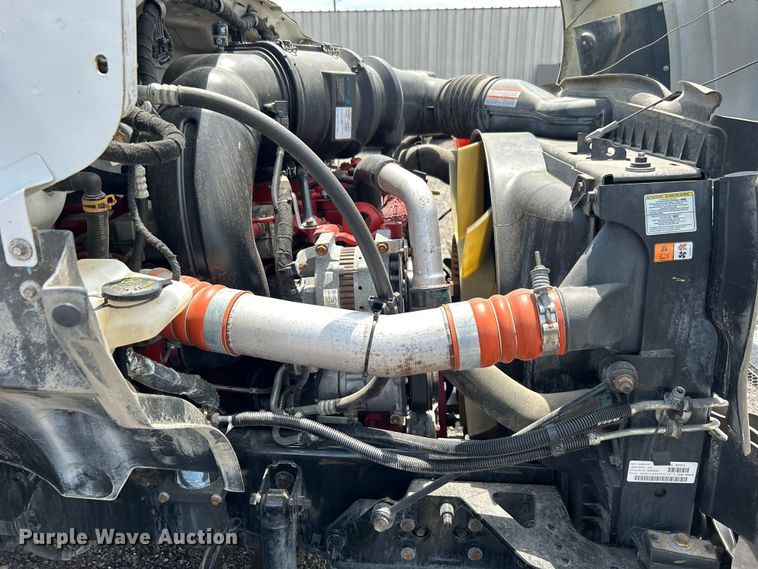 image for item EG1524 2011 Ford F650 Super Duty flatbed truck