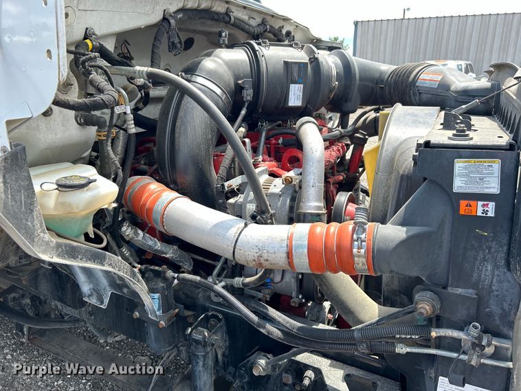 image for item EG1524 2011 Ford F650 Super Duty flatbed truck