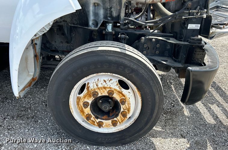 image for item EG1524 2011 Ford F650 Super Duty flatbed truck