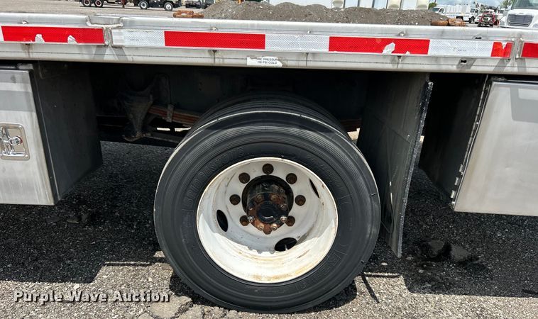 image for item EG1524 2011 Ford F650 Super Duty flatbed truck