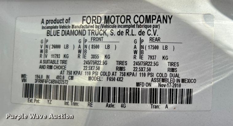 image for item EG1524 2011 Ford F650 Super Duty flatbed truck