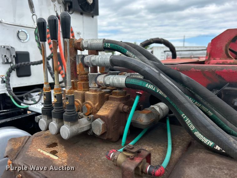 image for item EG1526 2003 Galbreth A5-EX-250 container trailer