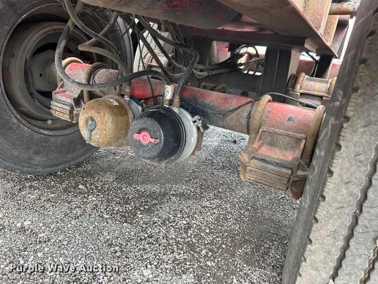 image for item EG1526 2003 Galbreth A5-EX-250 container trailer