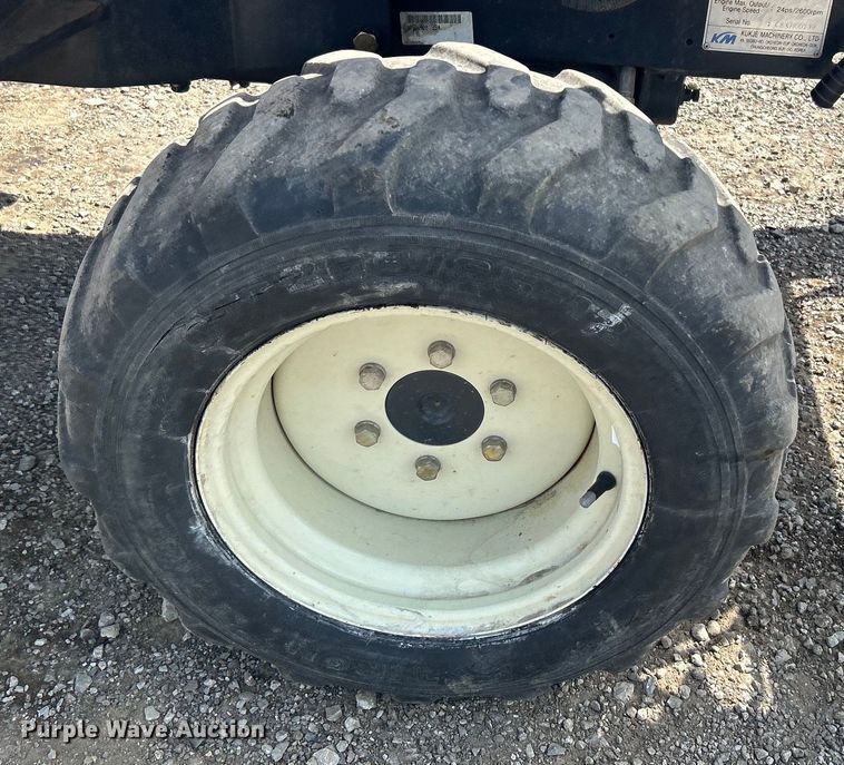 image for item EG1544 Branson 2400 MFWD tractor