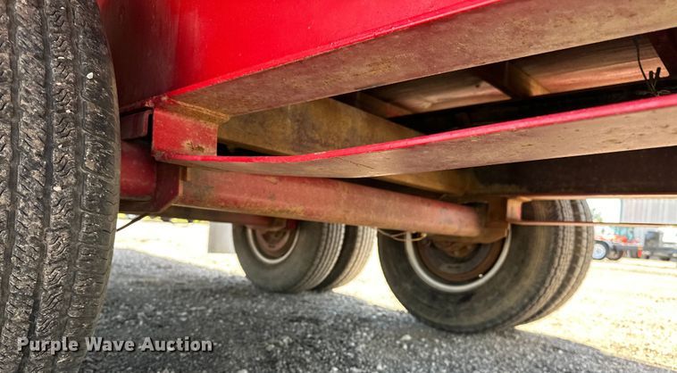 image for item EG1556 2013 Tophat OTWG26X8.5-22.5E-F equipment trailer