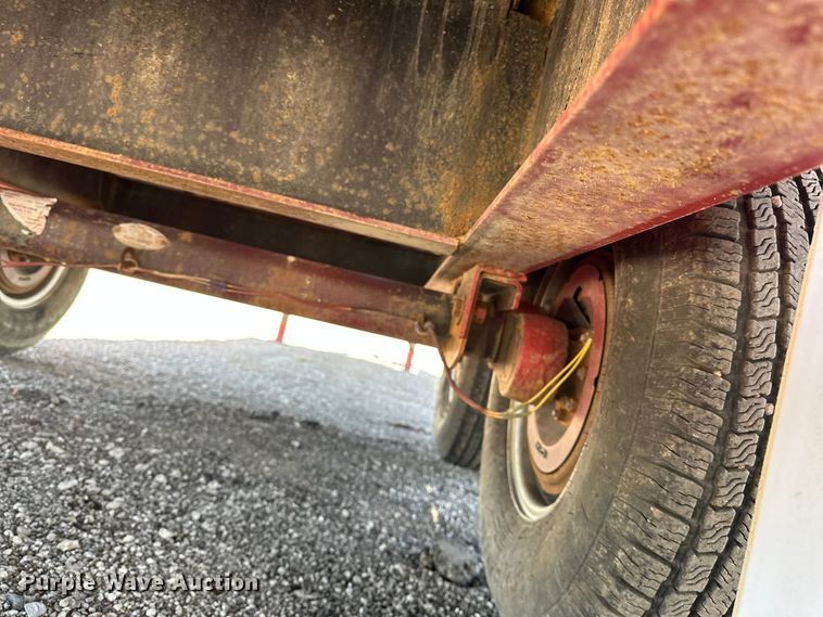 image for item EG1556 2013 Tophat OTWG26X8.5-22.5E-F equipment trailer