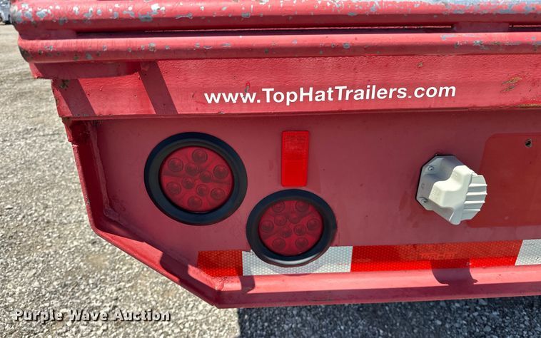 image for item EG1556 2013 Tophat OTWG26X8.5-22.5E-F equipment trailer