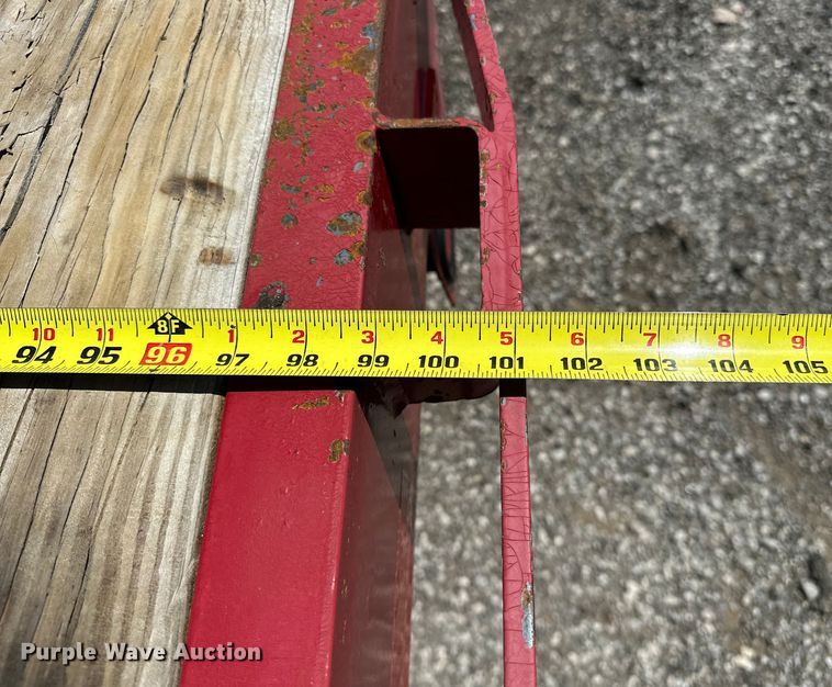 image for item EG1556 2013 Tophat OTWG26X8.5-22.5E-F equipment trailer