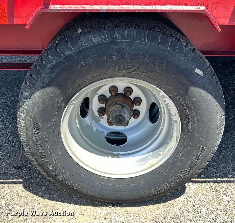 image for item EG1556 2013 Tophat OTWG26X8.5-22.5E-F equipment trailer