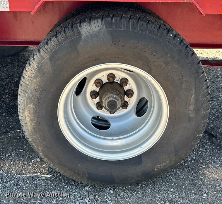 image for item EG1556 2013 Tophat OTWG26X8.5-22.5E-F equipment trailer