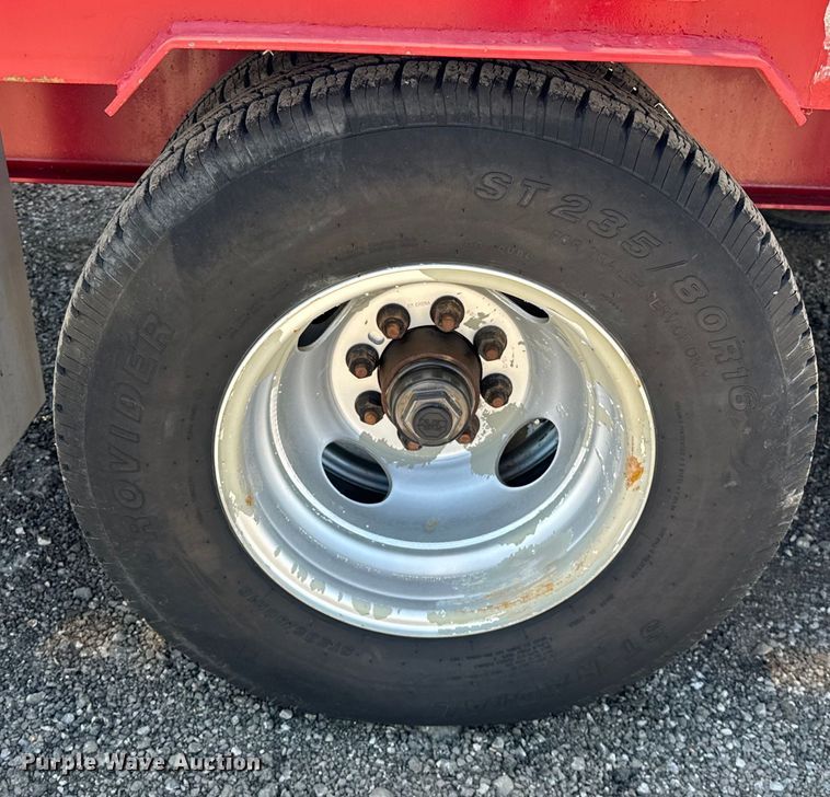 image for item EG1556 2013 Tophat OTWG26X8.5-22.5E-F equipment trailer