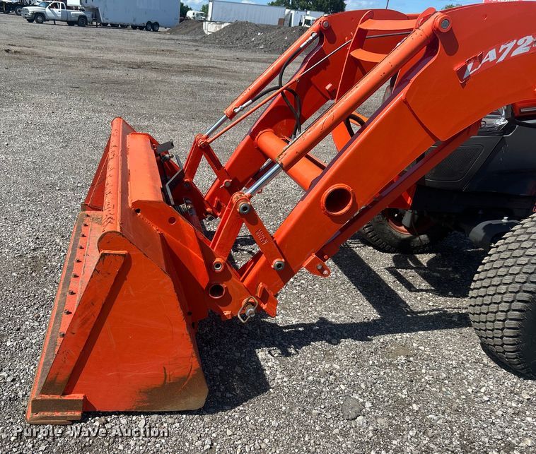 image for item EG1576 Kubota L3540 tractor