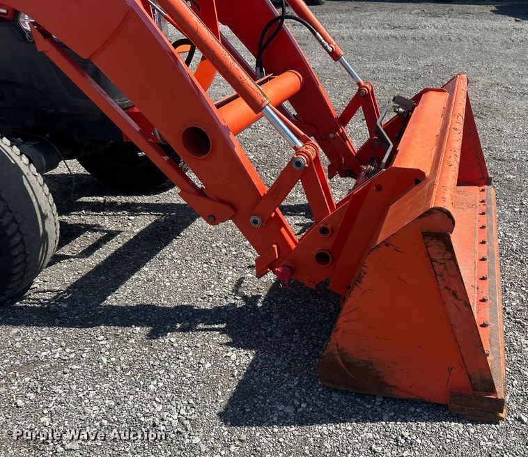 image for item EG1576 Kubota L3540 tractor