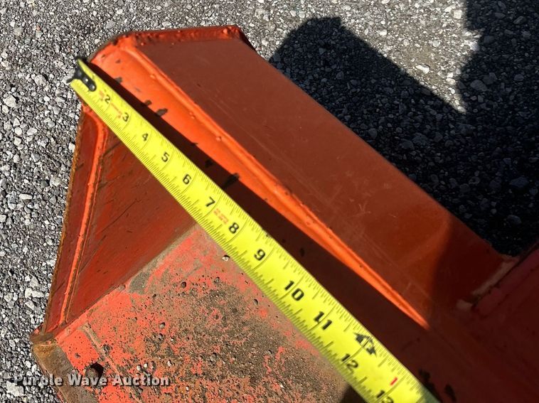 image for item EG1576 Kubota L3540 tractor