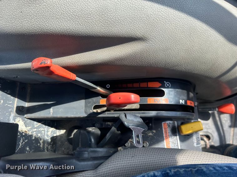 image for item EG1576 Kubota L3540 tractor