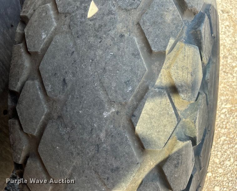 image for item EG1576 Kubota L3540 tractor