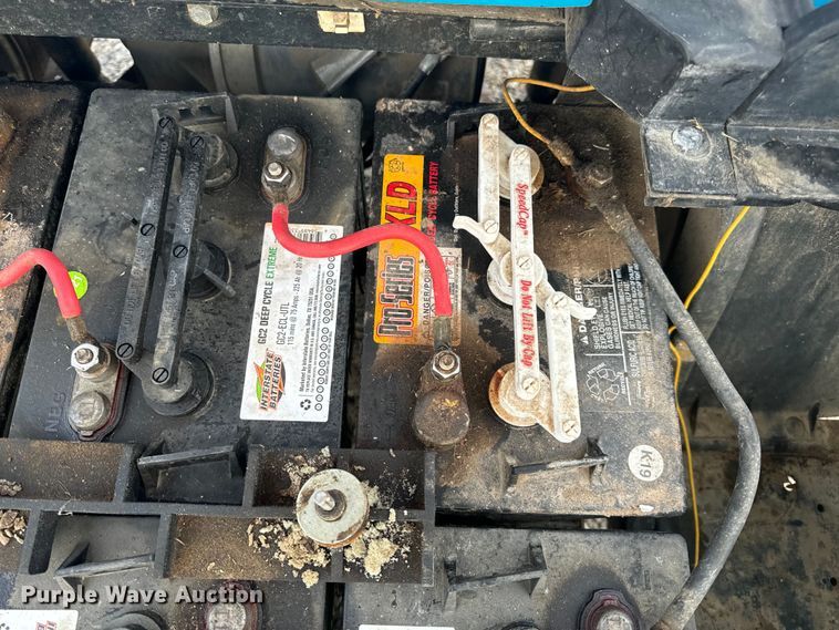 image for item EH6763 EZ-GO golf cart