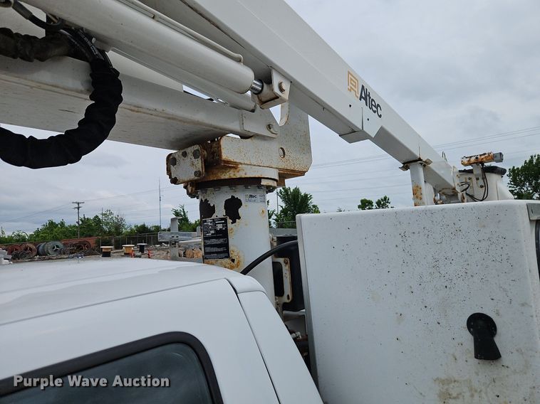 image for item EI3818 2011 Ford F450 Super Duty XL bucket truck