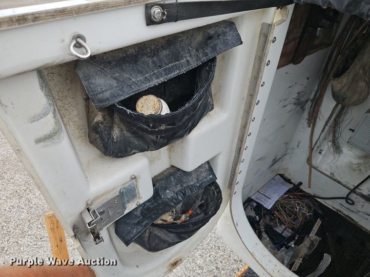 image for item EI3818 2011 Ford F450 Super Duty XL bucket truck