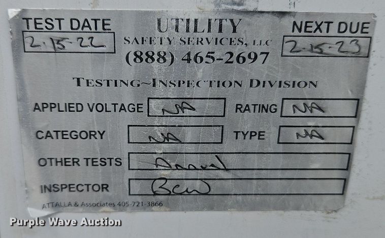 image for item EI3818 2011 Ford F450 Super Duty XL bucket truck