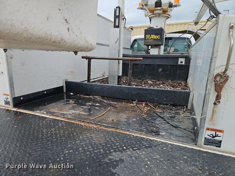 image for item EI3818 2011 Ford F450 Super Duty XL bucket truck